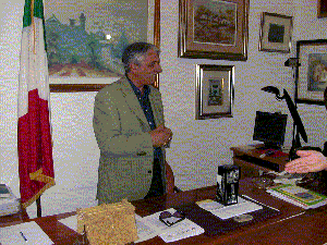 アルベロベッロ　ブルーノ・デ・ルカ市長の画像